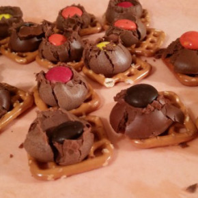 Pinterest Fail Chocolate Pretzel Bites result