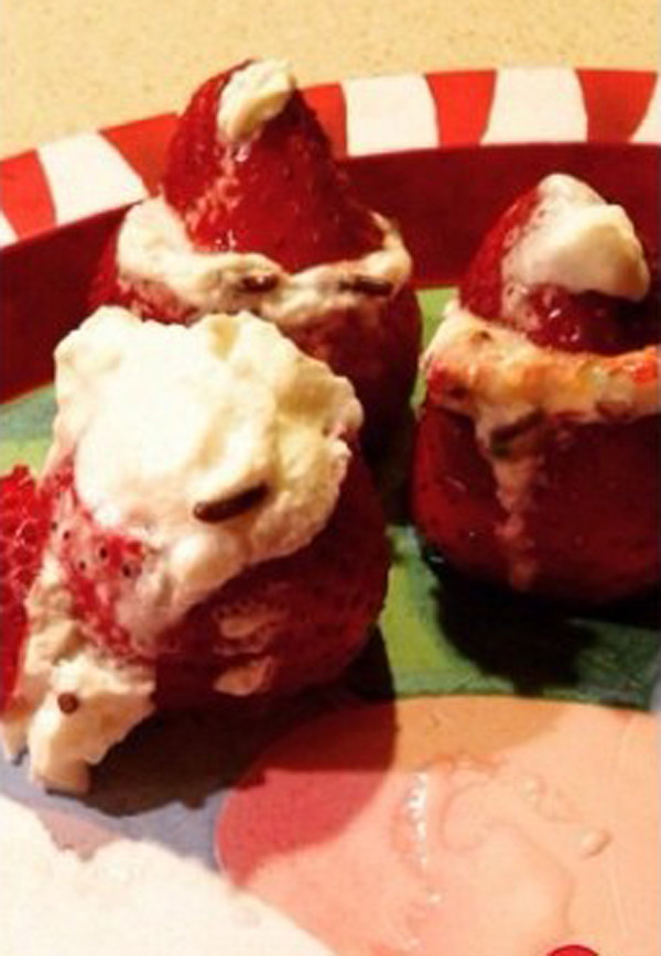 Pinterest Fail Strawberry Santas result