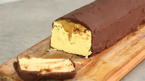 Pinterest Fail Giant Snickers Ice Cream Bar inspiration